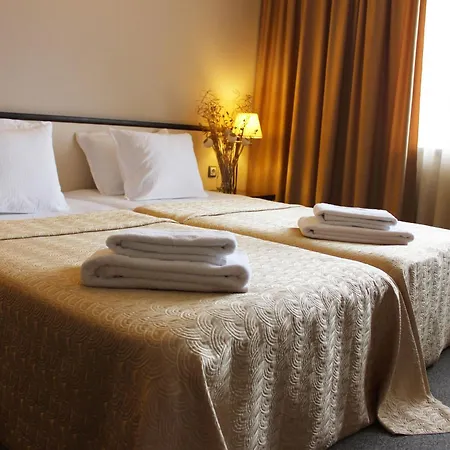 Kendros Hotel 4*