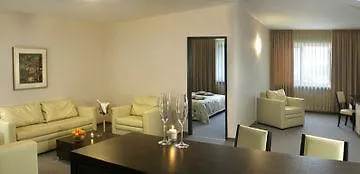 Kendros Hotel 4*