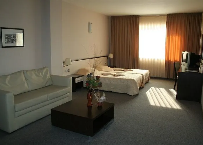 호텔 켄드로스 4*